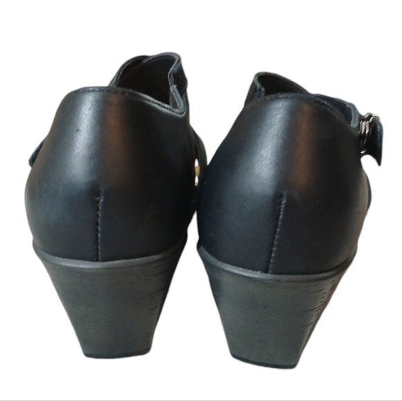 Naot Surreal Mary Jane Black Leather Sandals Women’s size 8 - Picture 7 of 10